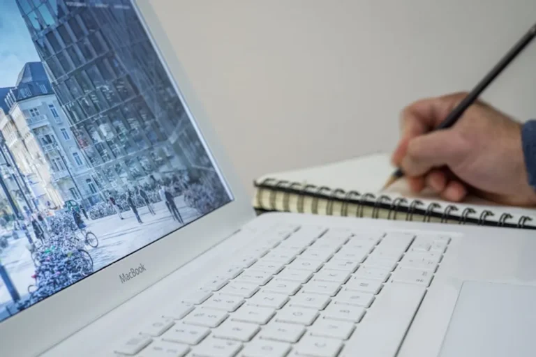 How to Write Concert Guides for Local Audiences